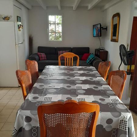 Maison Creole Chaleureuse Avec Stationnement ル・ゴジエ エクステリア 写真