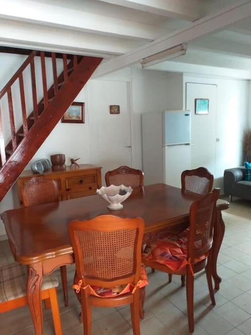 Maison Creole Chaleureuse Avec Stationnement ル・ゴジエ エクステリア 写真